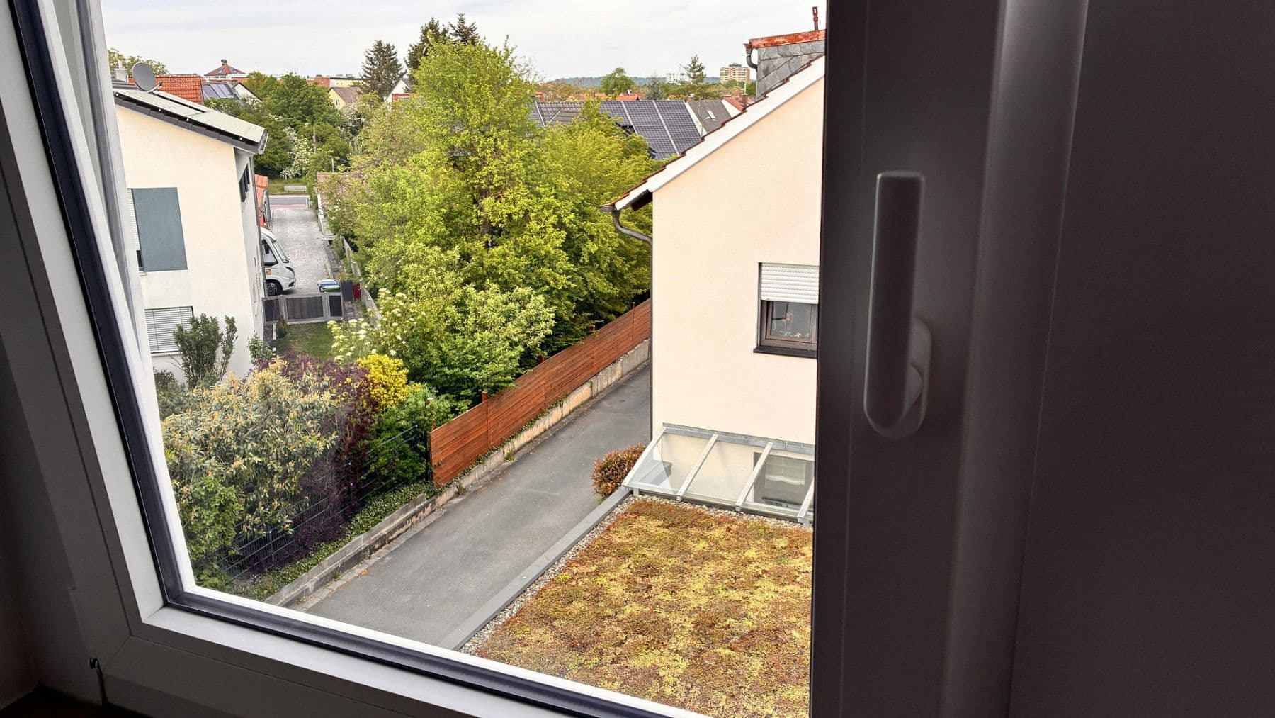 Prenájom bytu 80 m², Strassberg 46, Erlangen, Bavorsko Prenájom bytu 80 m², Strassberg 46, Erlangen, Bavorsko