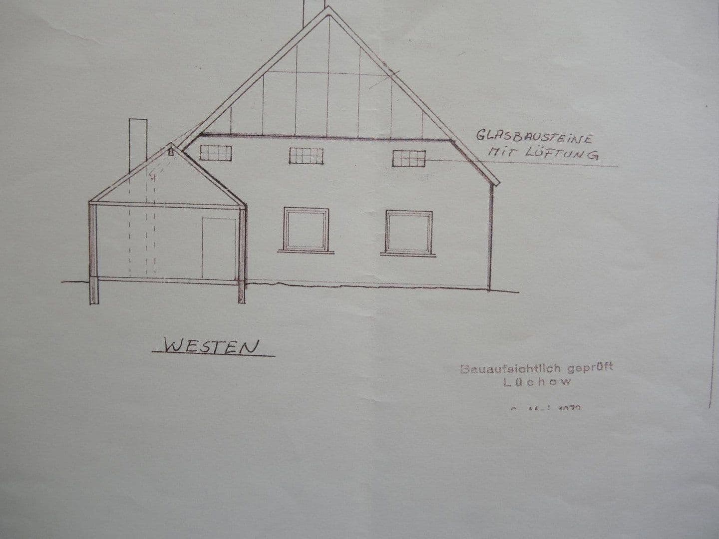 Predaj domu 190 m², pozemok 1.000 m², Am Winkel 1, Lemgow, Dolné Sasko Predaj domu 190 m², pozemok 1.000 m², Am Winkel 1, Lemgow, Dolné Sasko