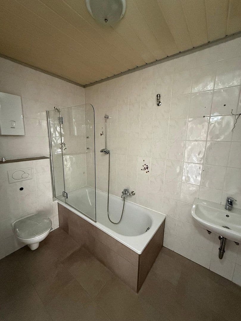 Prenájom bytu 3-izbový 81 m², Handwerksweg 14, Bochum, Severné Porýnie - Westfálsko Prenájom bytu 3-izbový 81 m², Handwerksweg 14, Bochum, Severné Porýnie - Westfálsko