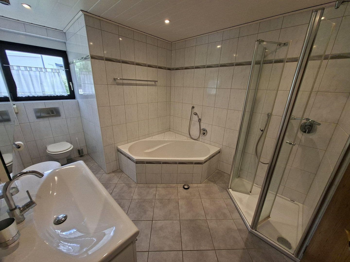 Predaj domu 154 m², pozemok 823 m², Oberzent, Hesensko Predaj domu 154 m², pozemok 823 m², Oberzent, Hesensko