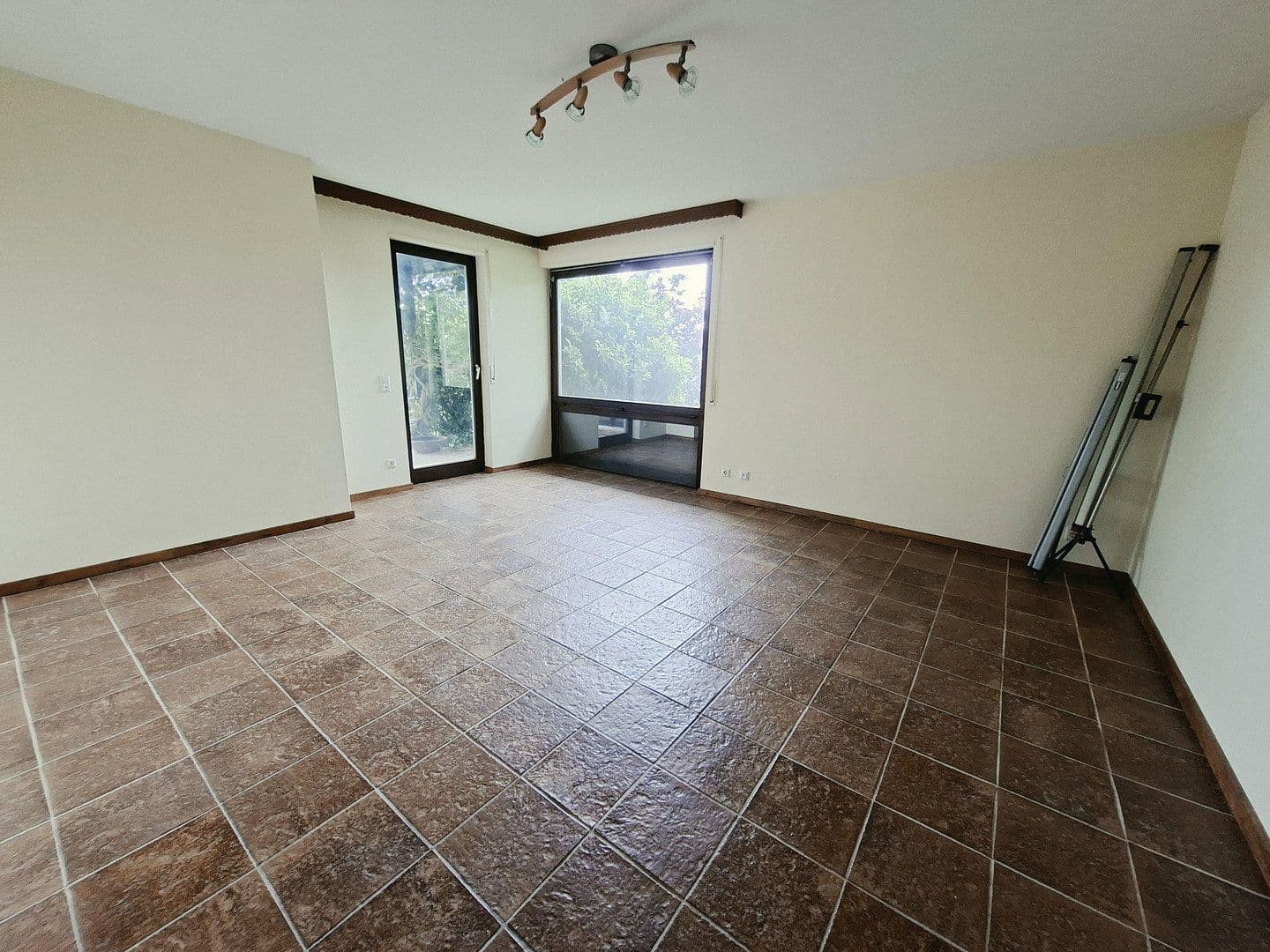 Predaj domu 154 m², pozemok 823 m², Oberzent, Hesensko Predaj domu 154 m², pozemok 823 m², Oberzent, Hesensko