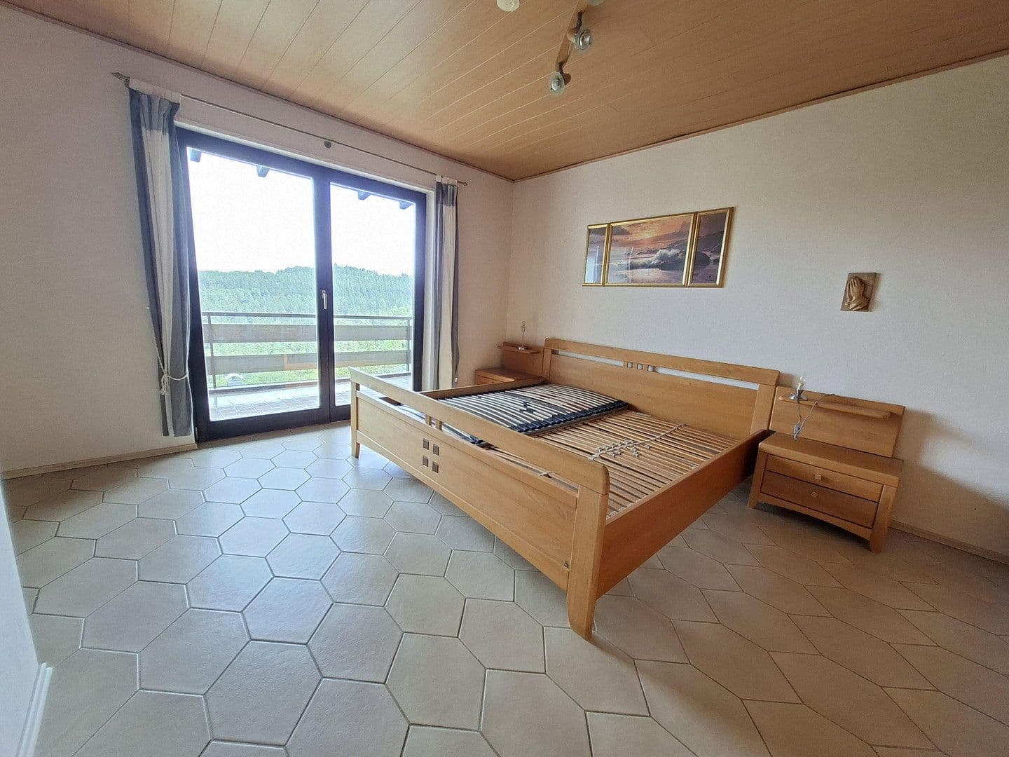 Predaj domu 154 m², pozemok 823 m², Oberzent, Hesensko Predaj domu 154 m², pozemok 823 m², Oberzent, Hesensko