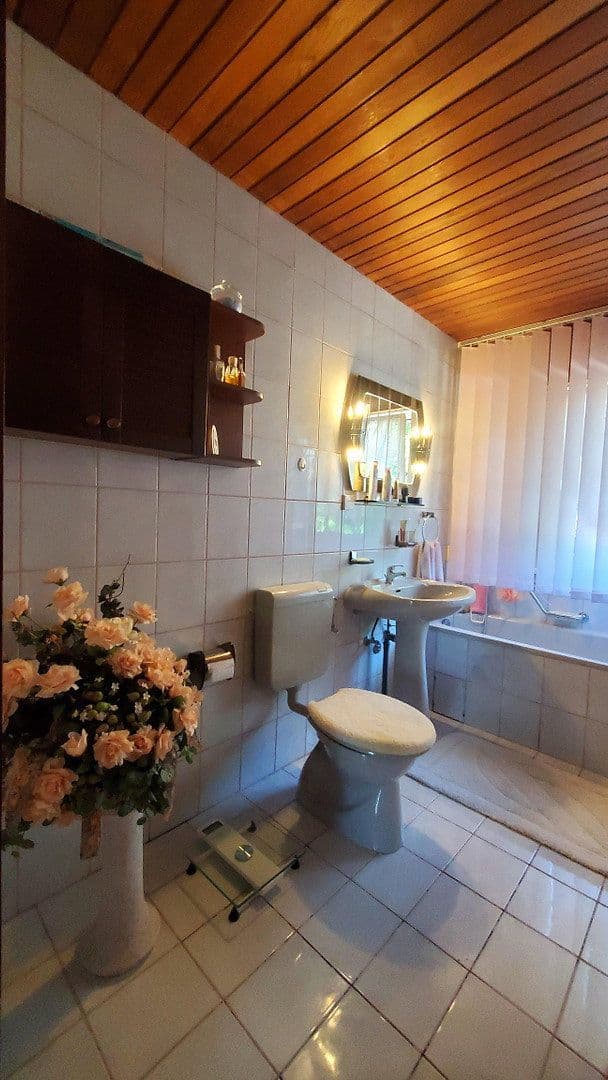 Predaj domu 170 m², pozemok 658 m², Am Steinmorgen 2 A, Waldems, Hesensko Predaj domu 170 m², pozemok 658 m², Am Steinmorgen 2 A, Waldems, Hesensko