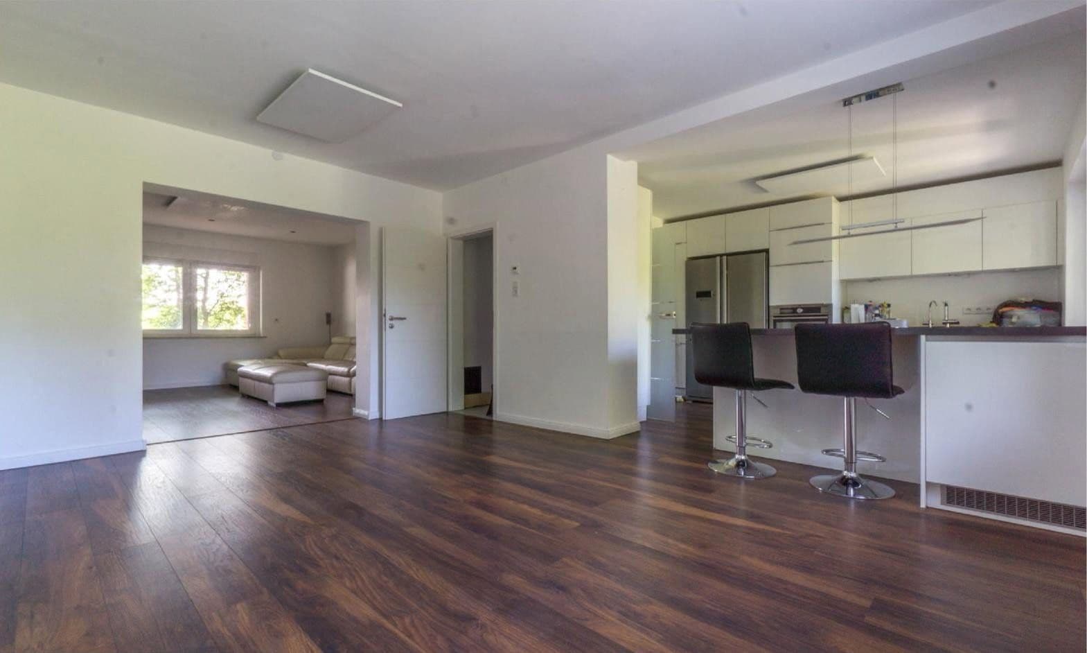 Predaj domu 147 m², pozemok 368 m², Neuss, Severné Porýnie - Westfálsko Predaj domu 147 m², pozemok 368 m², Neuss, Severné Porýnie - Westfálsko