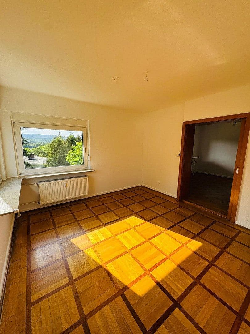 Prenájom bytu 4-izbový 92 m², Friedrichsdorf, Hesensko Prenájom bytu 4-izbový 92 m², Friedrichsdorf, Hesensko