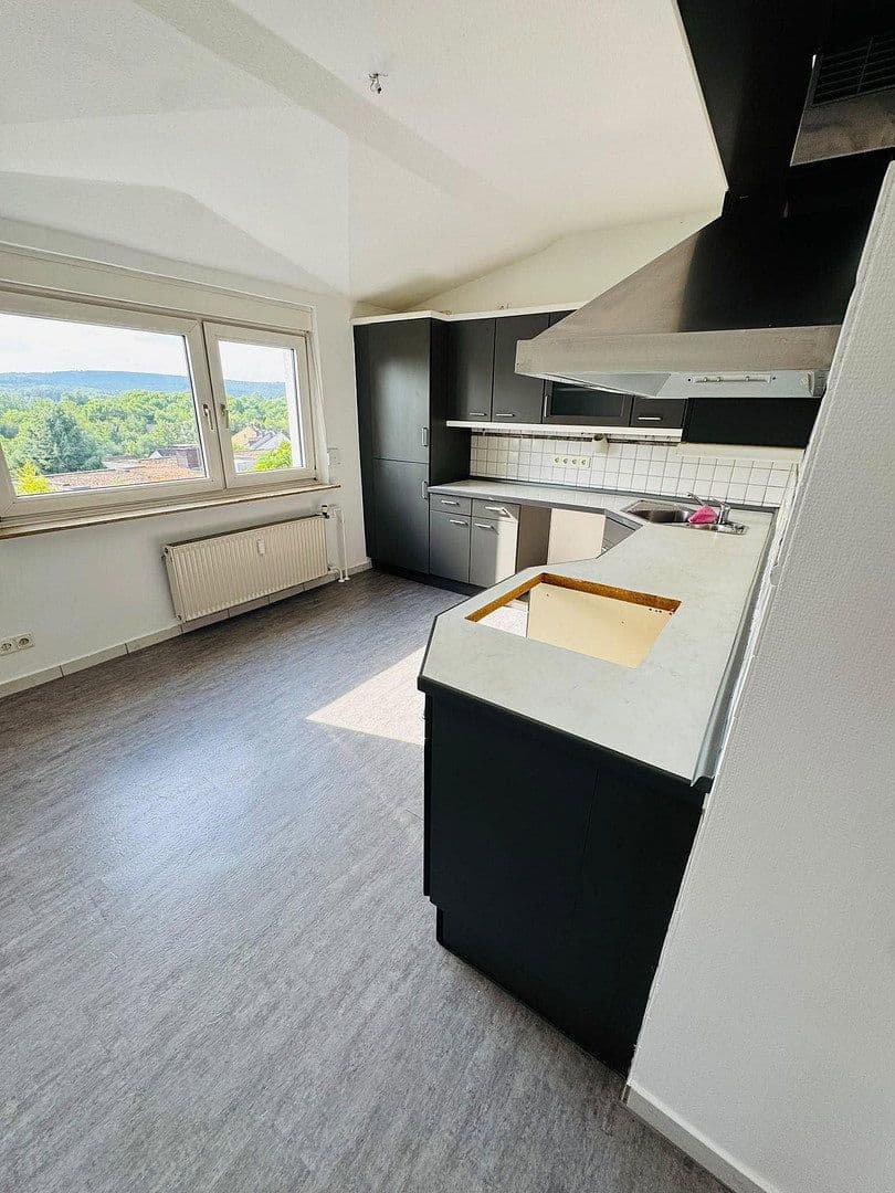 Prenájom bytu 4-izbový 92 m², Friedrichsdorf, Hesensko Prenájom bytu 4-izbový 92 m², Friedrichsdorf, Hesensko