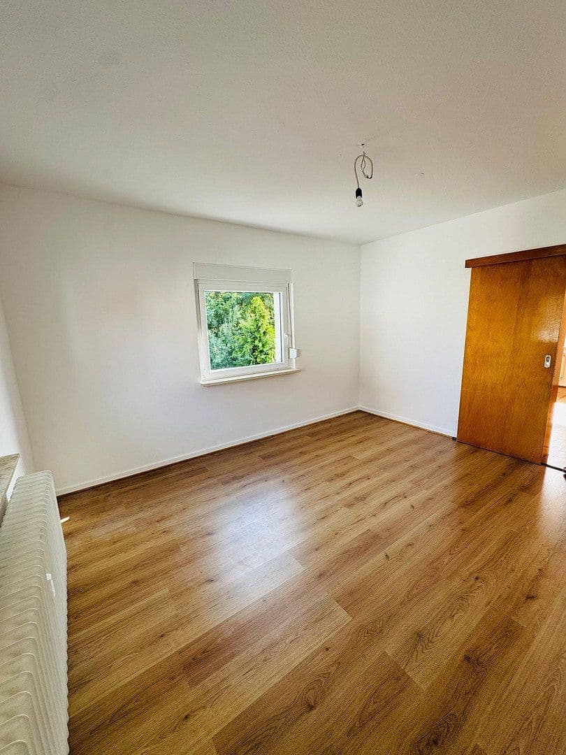 Prenájom bytu 4-izbový 92 m², Friedrichsdorf, Hesensko Prenájom bytu 4-izbový 92 m², Friedrichsdorf, Hesensko