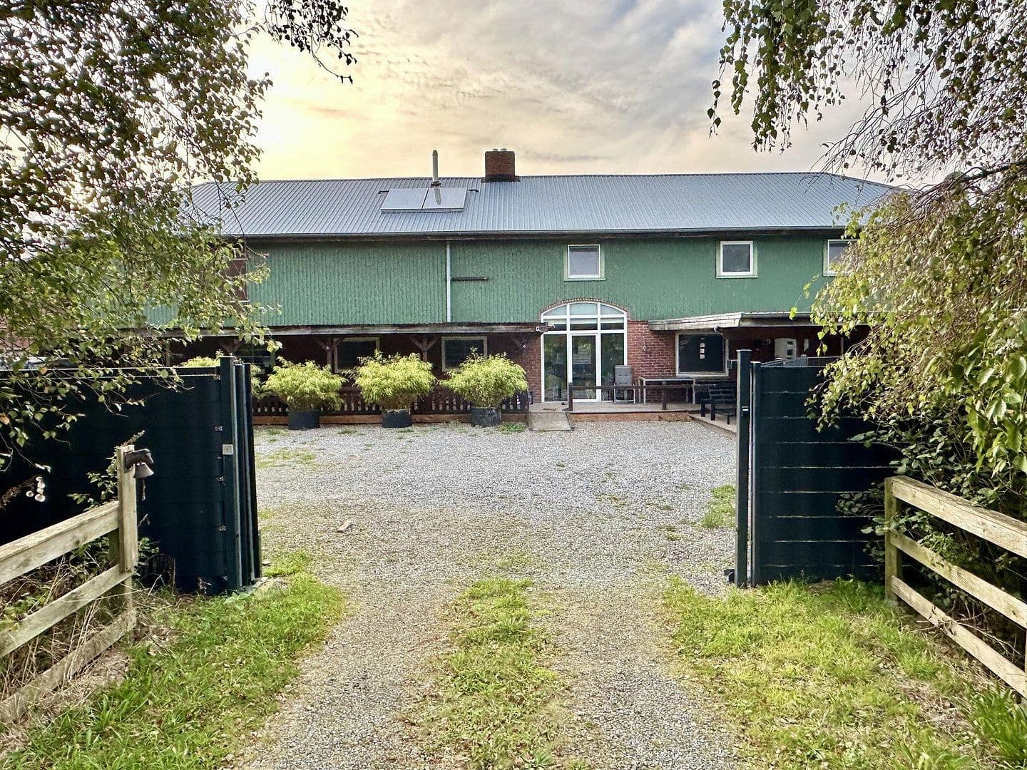Predaj domu 291 m², pozemok 5.500 m², Högel, Šlezvicko-Holštajnsko Predaj domu 291 m², pozemok 5.500 m², Högel, Šlezvicko-Holštajnsko