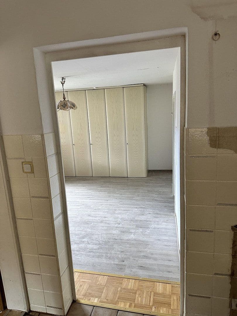 Prenájom bytu 4-izbový 115 m², Delligsen, Dolné Sasko Prenájom bytu 4-izbový 115 m², Delligsen, Dolné Sasko