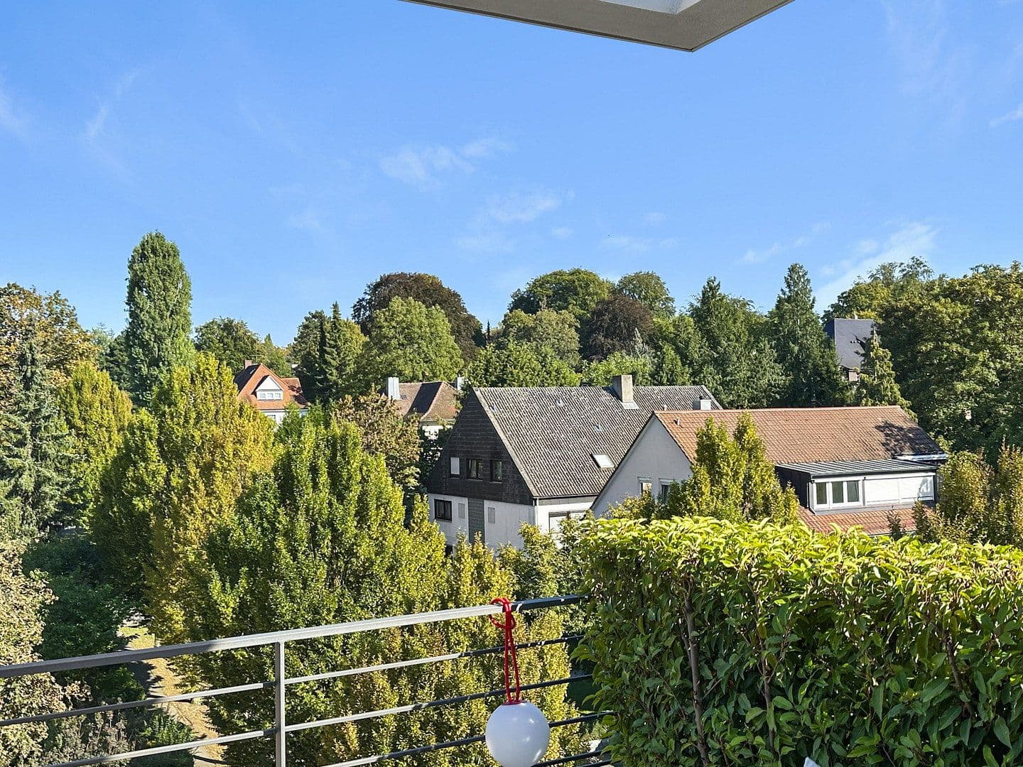 Prenájom bytu 3-izbový 135 m², Lerchenstraße 65, Heilbronn, Bádensko-Wurttembersko Prenájom bytu 3-izbový 135 m², Lerchenstraße 65, Heilbronn, Bádensko-Wurttembersko