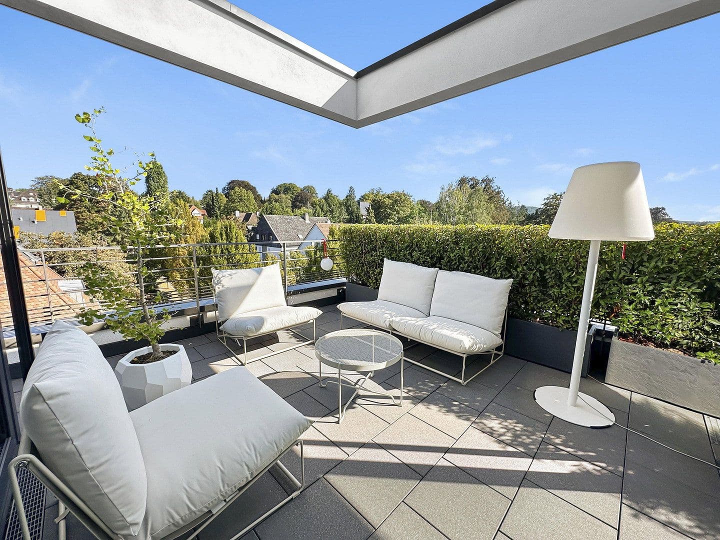 Prenájom bytu 3-izbový 135 m², Lerchenstraße 65, Heilbronn, Bádensko-Wurttembersko Prenájom bytu 3-izbový 135 m², Lerchenstraße 65, Heilbronn, Bádensko-Wurttembersko