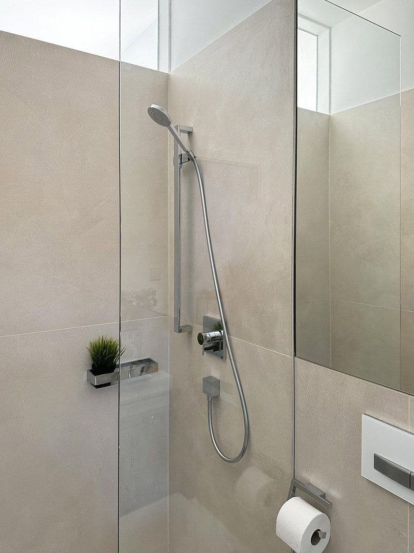 Prenájom bytu 3-izbový 135 m², Lerchenstraße 65, Heilbronn, Bádensko-Wurttembersko Prenájom bytu 3-izbový 135 m², Lerchenstraße 65, Heilbronn, Bádensko-Wurttembersko
