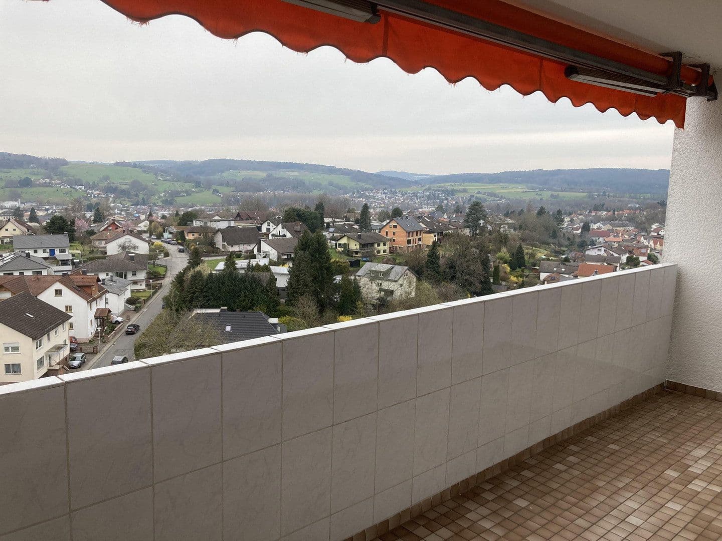 Prenájom bytu 2-izbový 72 m², Michelstadt, Hesensko Prenájom bytu 2-izbový 72 m², Michelstadt, Hesensko