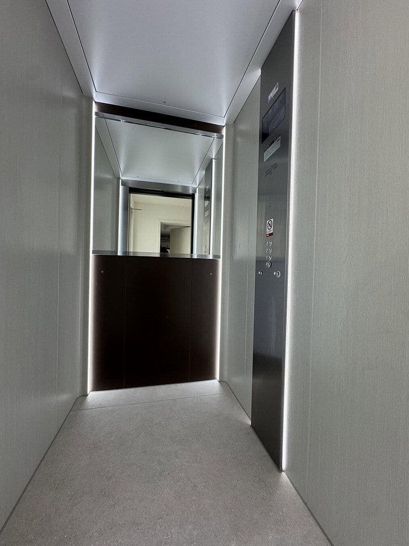 Prenájom bytu 3-izbový 93 m², Königstraße 47, Hameln, Dolné Sasko Prenájom bytu 3-izbový 93 m², Königstraße 47, Hameln, Dolné Sasko