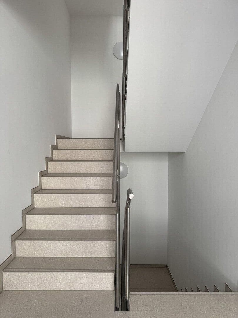 Prenájom bytu 3-izbový 93 m², Königstraße 47, Hameln, Dolné Sasko Prenájom bytu 3-izbový 93 m², Königstraße 47, Hameln, Dolné Sasko