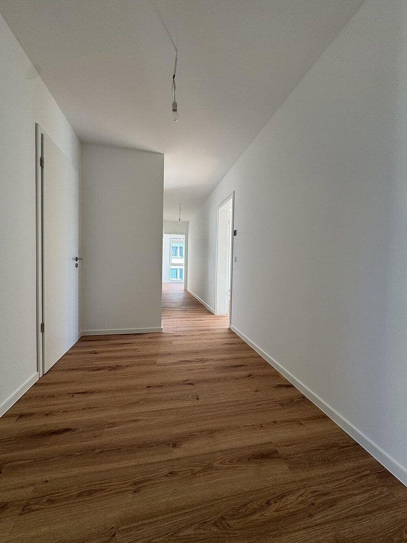 Prenájom bytu 3-izbový 93 m², Königstraße 47, Hameln, Dolné Sasko Prenájom bytu 3-izbový 93 m², Königstraße 47, Hameln, Dolné Sasko