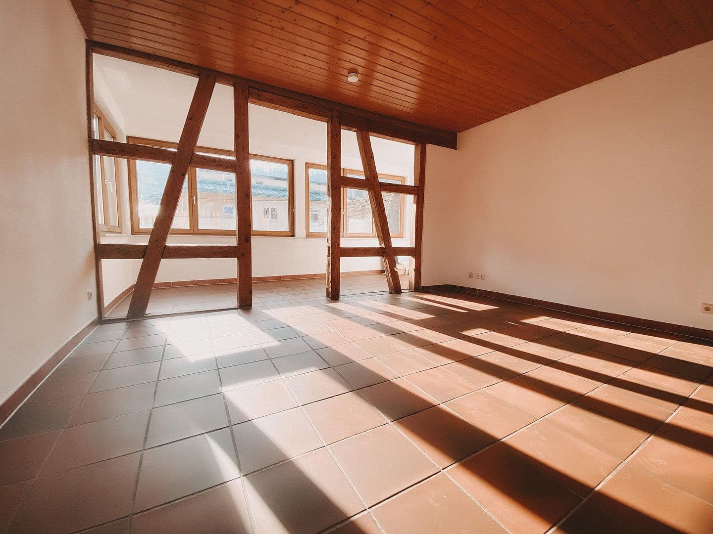 Predaj domu 562 m², pozemok 543 m², Bad Liebenzell, Bádensko-Wurttembersko Predaj domu 562 m², pozemok 543 m², Bad Liebenzell, Bádensko-Wurttembersko