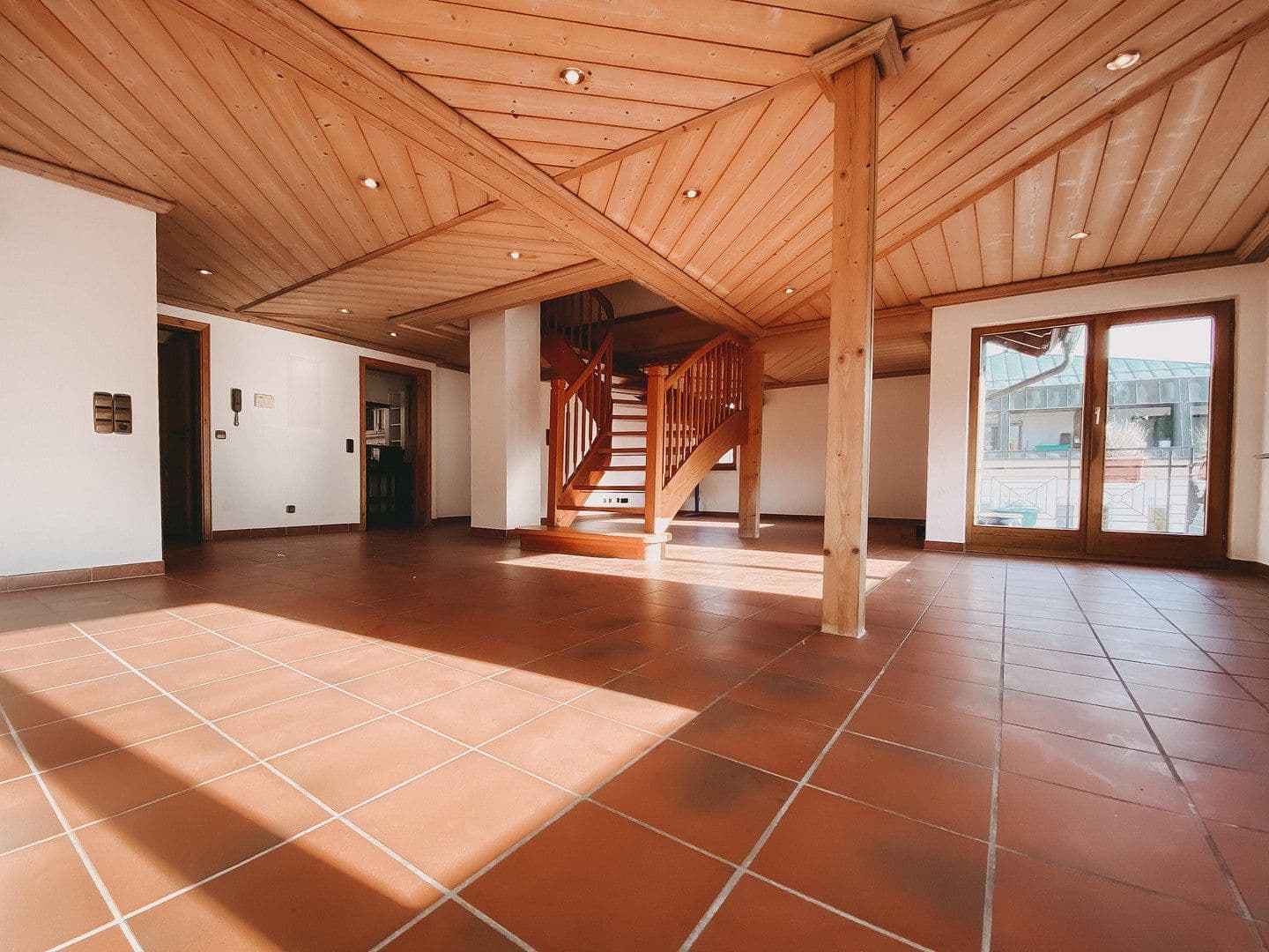 Predaj domu 562 m², pozemok 543 m², Bad Liebenzell, Bádensko-Wurttembersko Predaj domu 562 m², pozemok 543 m², Bad Liebenzell, Bádensko-Wurttembersko