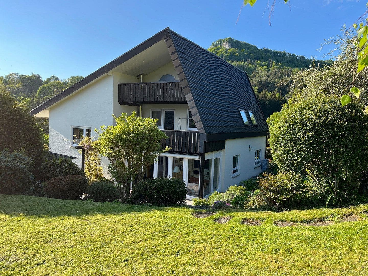 Prenájom domu 245 m², pozemok 911 m², Albstadt, Bádensko-Wurttembersko Prenájom domu 245 m², pozemok 911 m², Albstadt, Bádensko-Wurttembersko