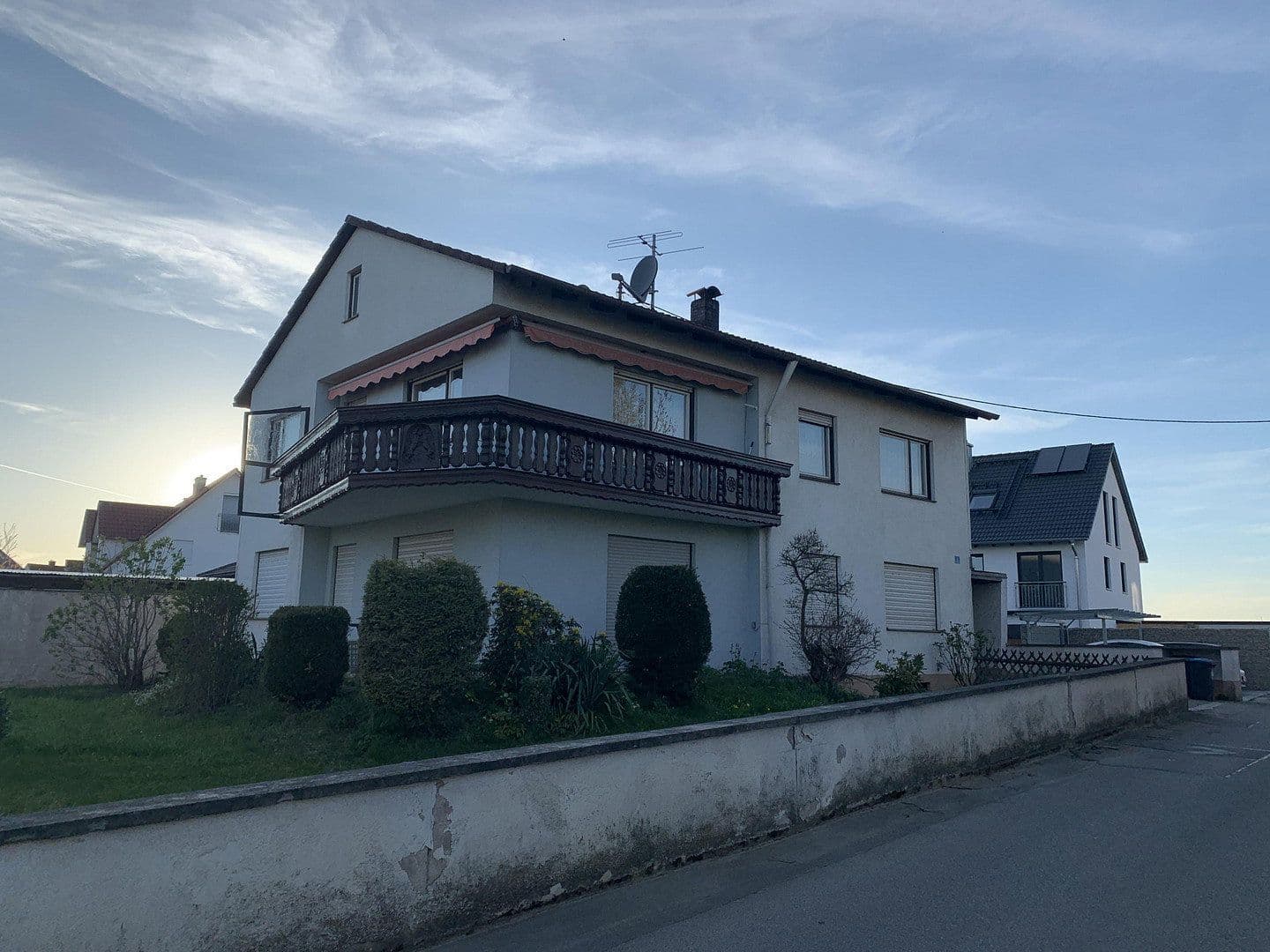 Prenájom domu 150 m², pozemok 500 m², M.str, München, Bavorsko Prenájom domu 150 m², pozemok 500 m², M.str, München, Bavorsko