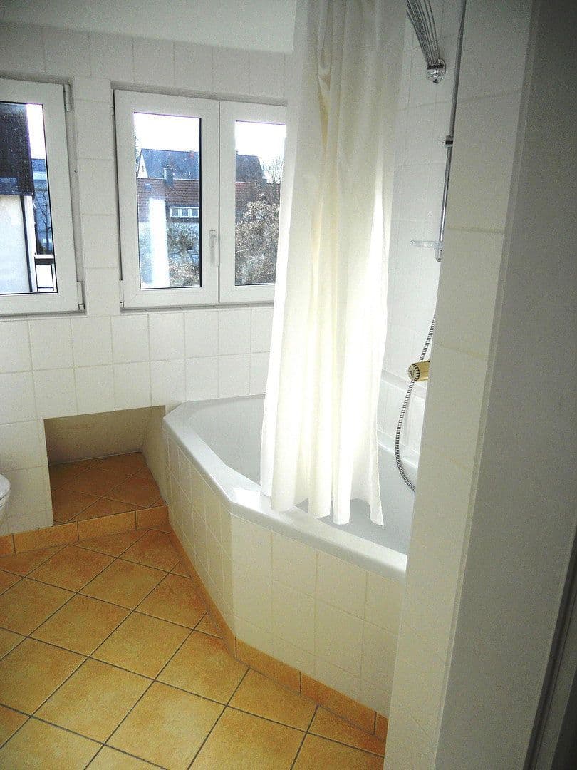 Prenájom bytu 2-izbový 61 m², Nürnberg, Bavorsko Prenájom bytu 2-izbový 61 m², Nürnberg, Bavorsko
