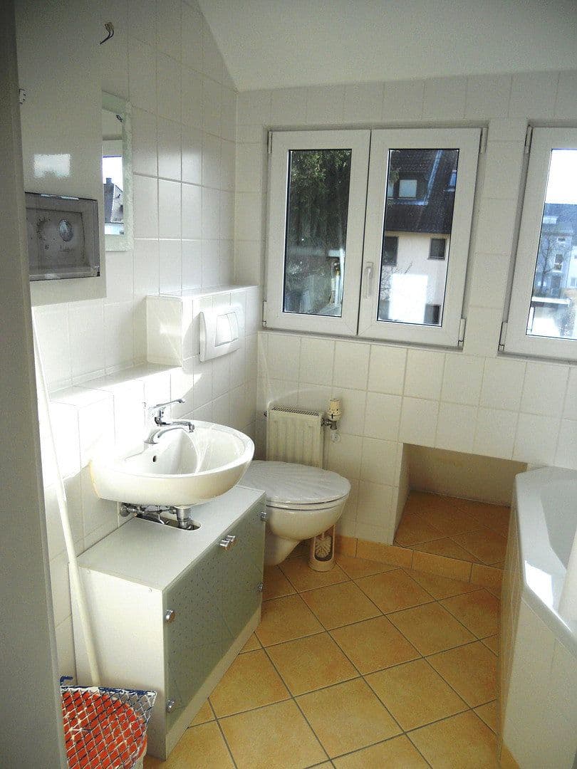 Prenájom bytu 2-izbový 61 m², Nürnberg, Bavorsko Prenájom bytu 2-izbový 61 m², Nürnberg, Bavorsko