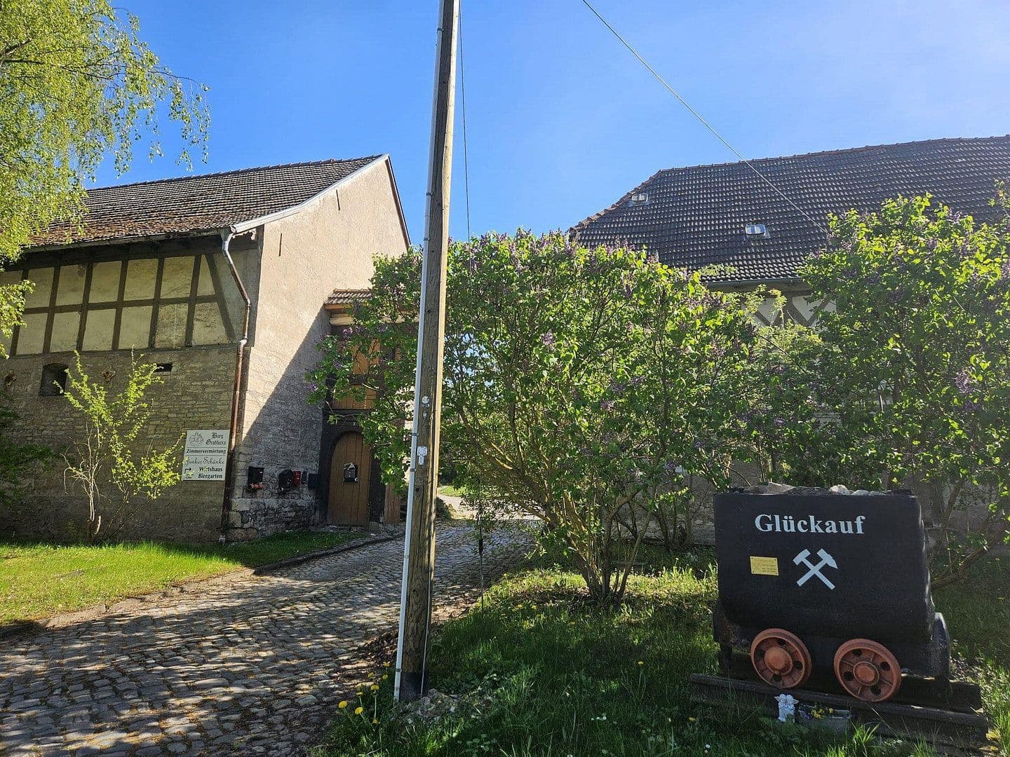 Predaj domu 350 m², pozemok 10.300 m², Lindenplatz 5, Sondershausen, Durínsko Predaj domu 350 m², pozemok 10.300 m², Lindenplatz 5, Sondershausen, Durínsko