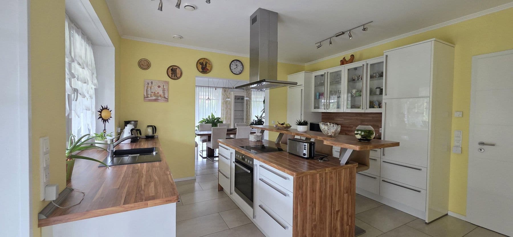 Predaj domu 242 m², pozemok 1.040 m², Riede, Dolné Sasko Predaj domu 242 m², pozemok 1.040 m², Riede, Dolné Sasko