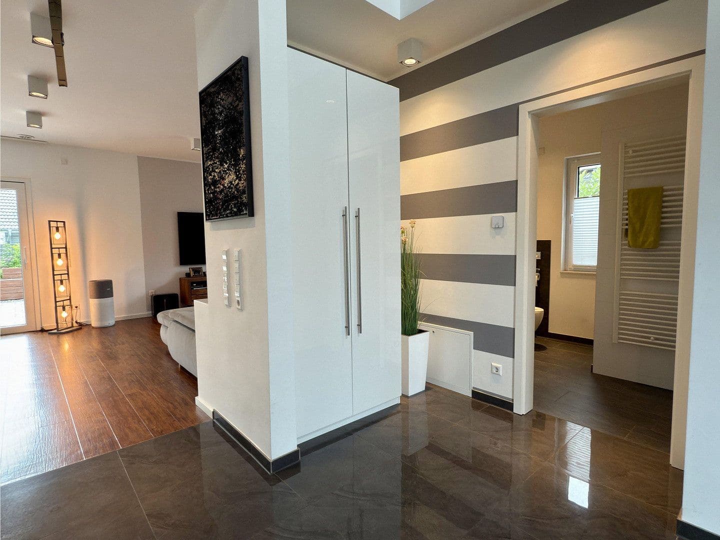 Predaj domu 168 m², pozemok 720 m², Breiholz, Šlezvicko-Holštajnsko Predaj domu 168 m², pozemok 720 m², Breiholz, Šlezvicko-Holštajnsko