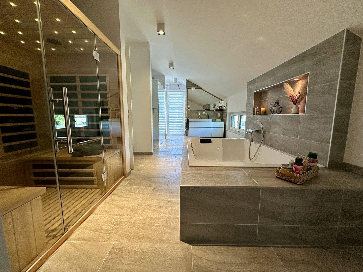 Predaj domu 168 m², pozemok 720 m², Breiholz, Šlezvicko-Holštajnsko Predaj domu 168 m², pozemok 720 m², Breiholz, Šlezvicko-Holštajnsko