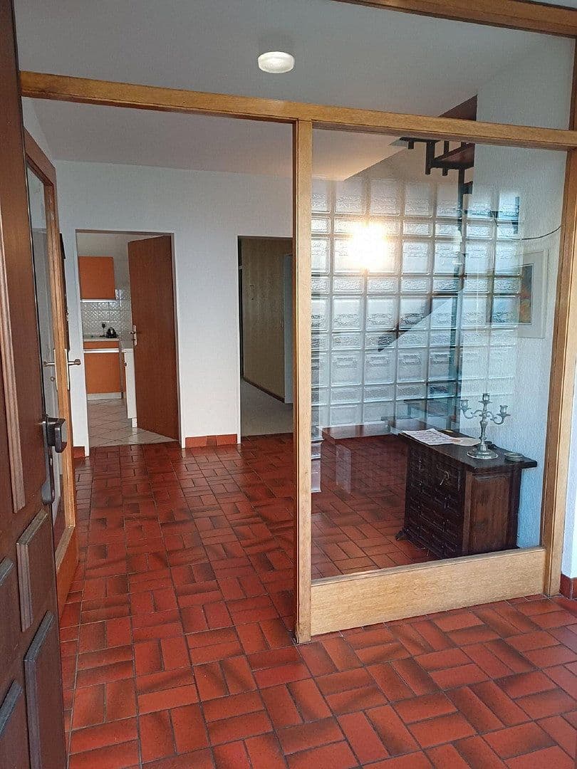 Predaj domu 226 m², pozemok 777 m², Heusenstamm, Hesensko Predaj domu 226 m², pozemok 777 m², Heusenstamm, Hesensko