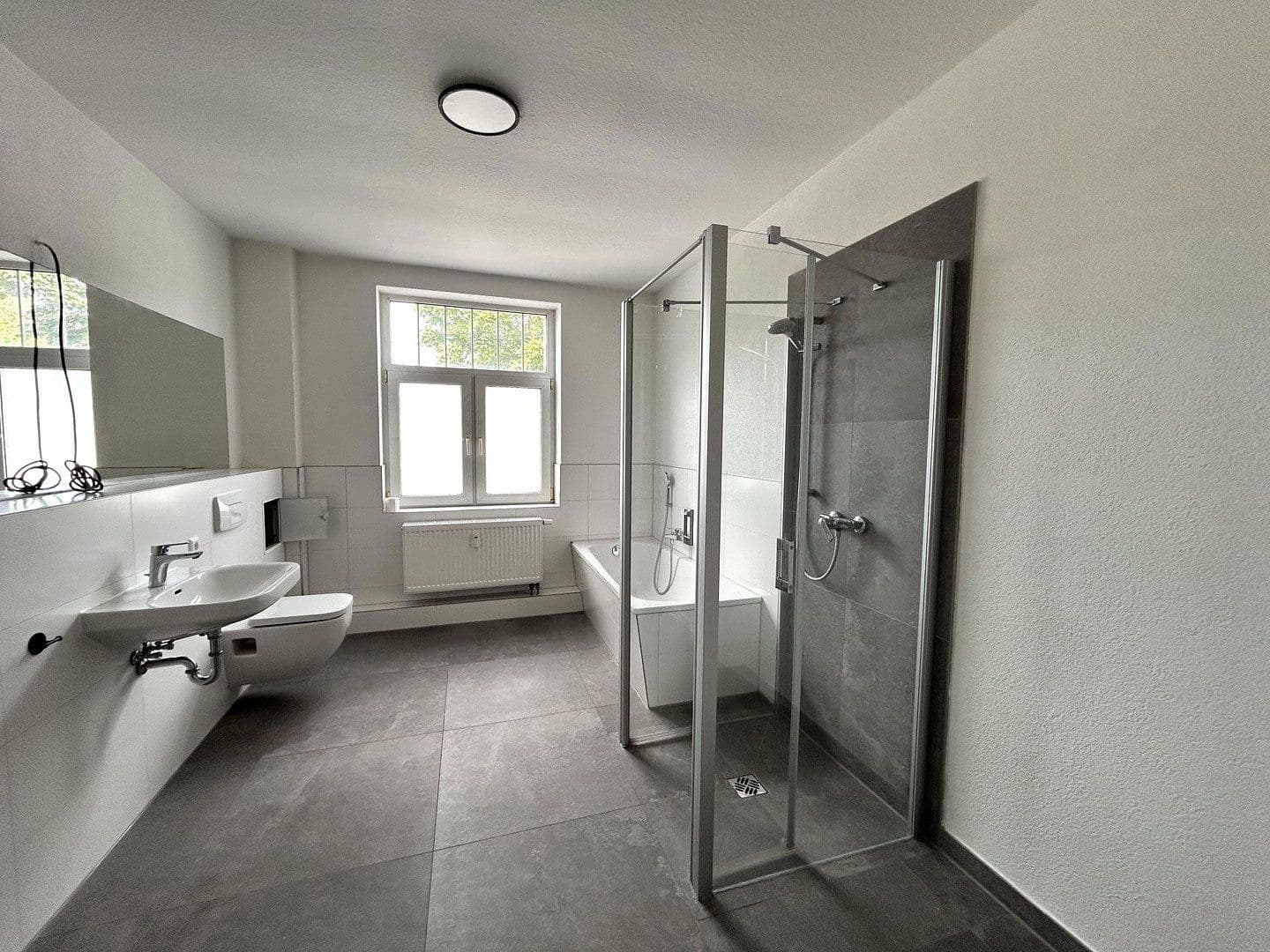 Prenájom bytu 3-izbový 92 m², Goldbachstraße 8, Hohenstein-Ernstthal, Sasko Prenájom bytu 3-izbový 92 m², Goldbachstraße 8, Hohenstein-Ernstthal, Sasko