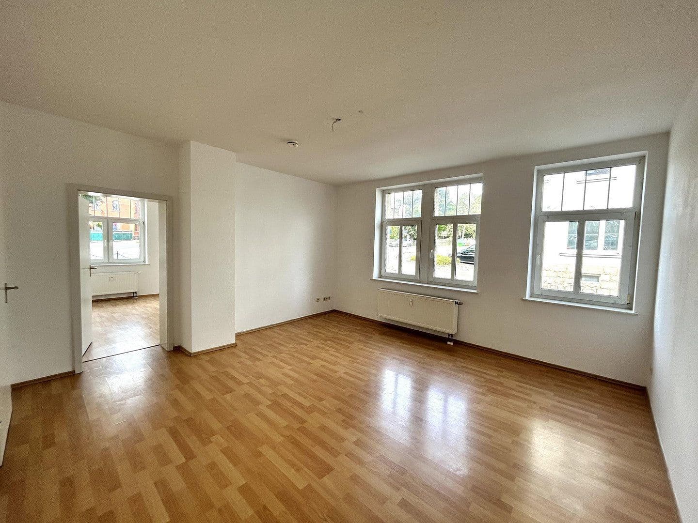 Prenájom bytu 3-izbový 92 m², Goldbachstraße 8, Hohenstein-Ernstthal, Sasko Prenájom bytu 3-izbový 92 m², Goldbachstraße 8, Hohenstein-Ernstthal, Sasko