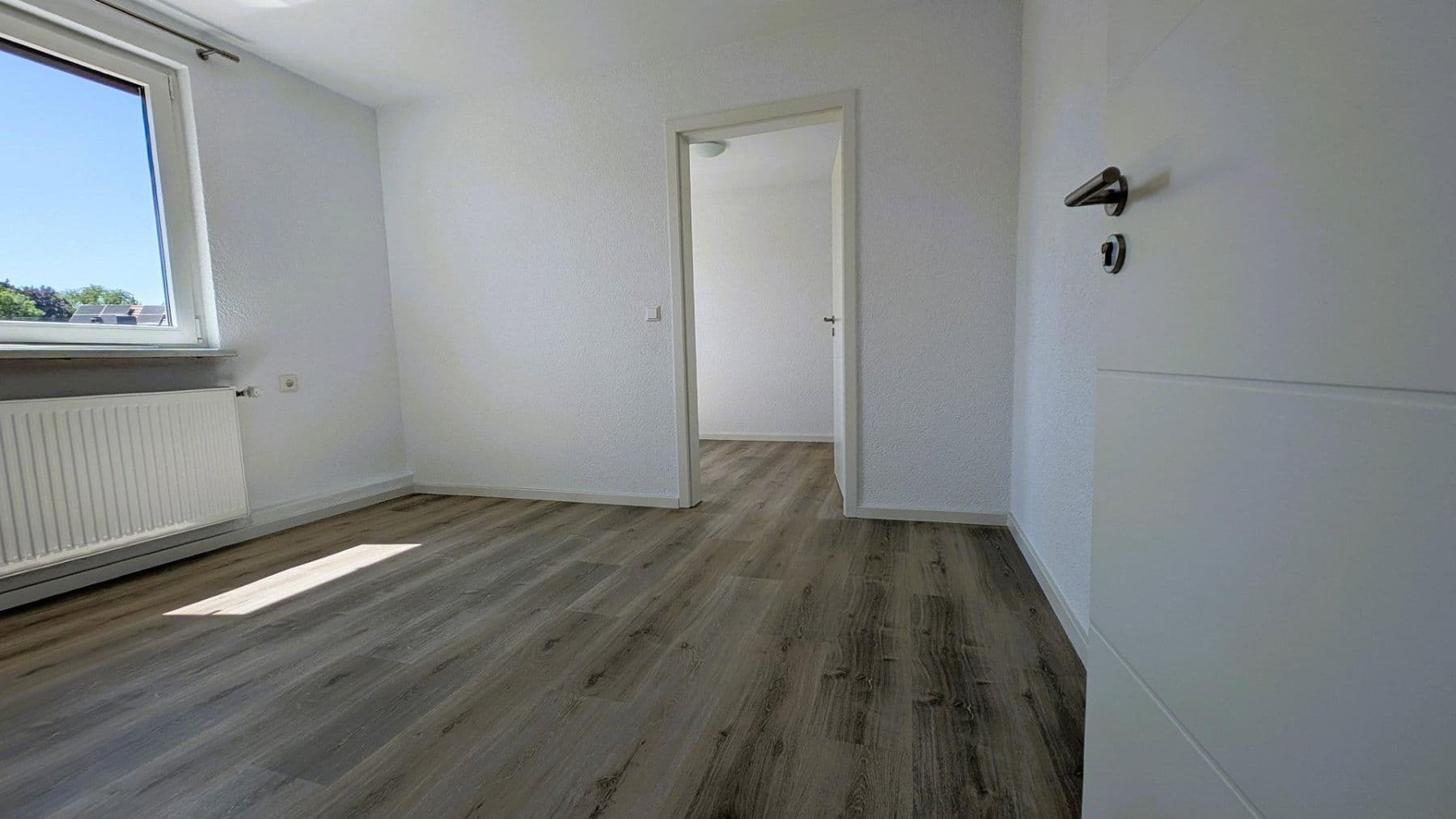 Predaj domu 178 m², pozemok 263 m², Karlstr. 3, Großbottwar, Bádensko-Wurttembersko Predaj domu 178 m², pozemok 263 m², Karlstr. 3, Großbottwar, Bádensko-Wurttembersko