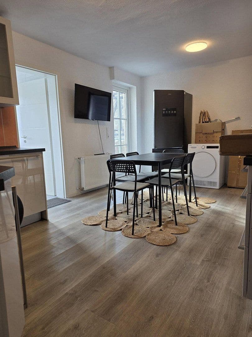 Predaj domu 178 m², pozemok 263 m², Karlstr. 3, Großbottwar, Bádensko-Wurttembersko Predaj domu 178 m², pozemok 263 m², Karlstr. 3, Großbottwar, Bádensko-Wurttembersko