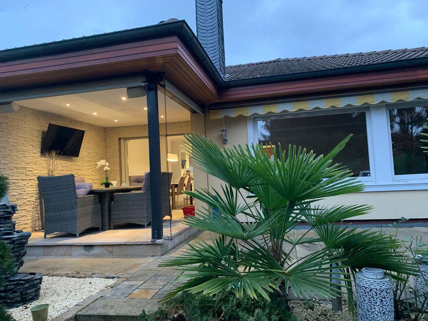 Predaj domu 205 m², pozemok 616 m², Mutterstadt, Porýnie-Falcko Predaj domu 205 m², pozemok 616 m², Mutterstadt, Porýnie-Falcko