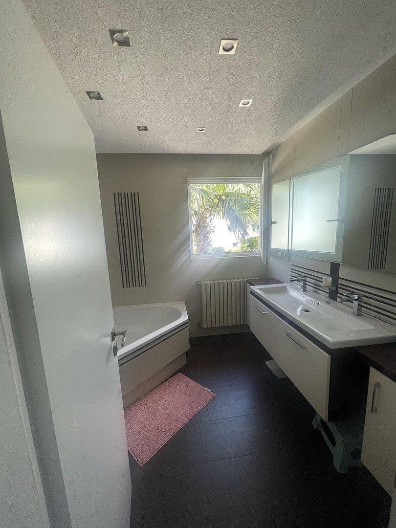 Predaj domu 205 m², pozemok 616 m², Mutterstadt, Porýnie-Falcko Predaj domu 205 m², pozemok 616 m², Mutterstadt, Porýnie-Falcko