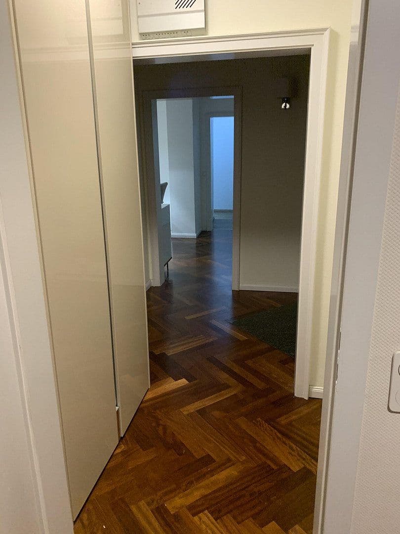 Predaj domu 205 m², pozemok 616 m², Mutterstadt, Porýnie-Falcko Predaj domu 205 m², pozemok 616 m², Mutterstadt, Porýnie-Falcko