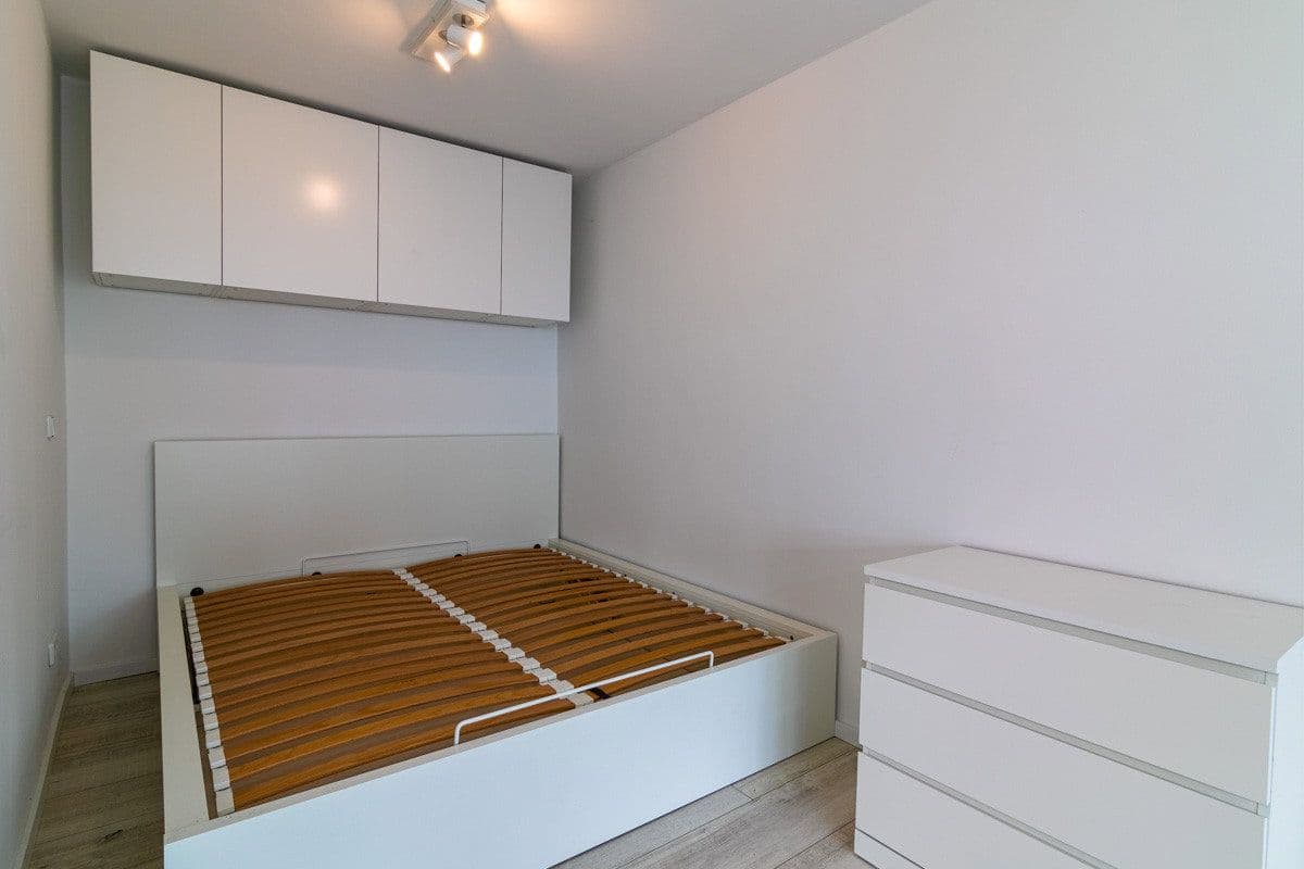 Prenájom bytu 1-izbový 60 m², Berlin, Berlín Prenájom bytu 1-izbový 60 m², Berlin, Berlín