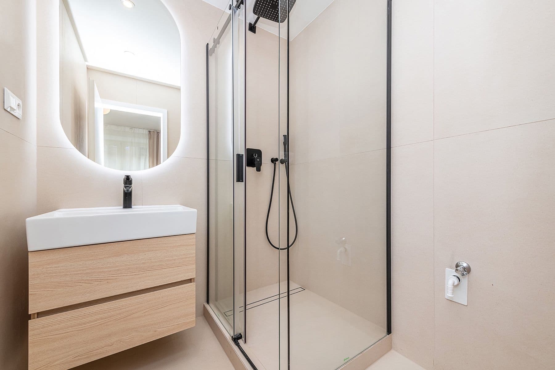Predaj bytu 2-izbový 52 m², Komunardů, Praha, Praha Predaj bytu 2-izbový 52 m², Komunardů, Praha, Praha
