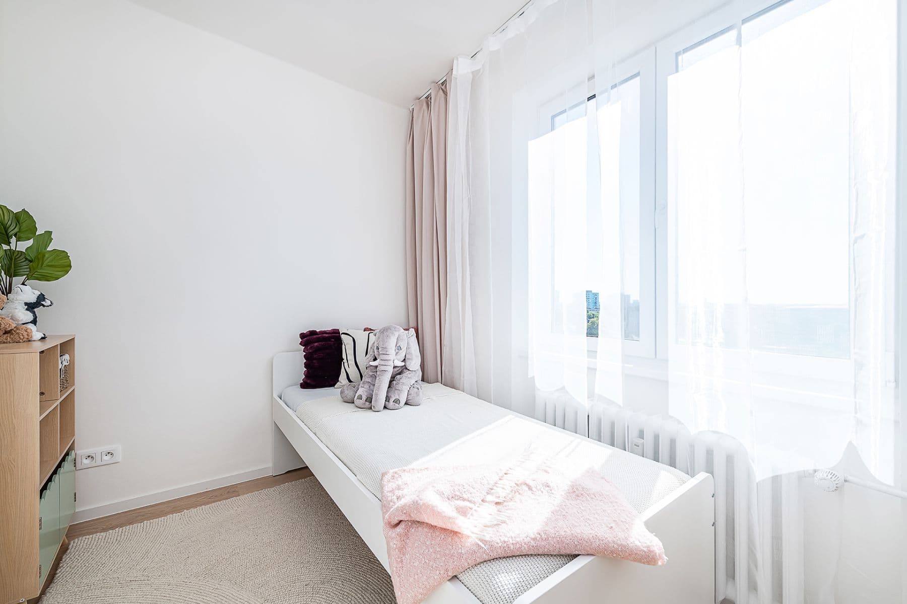 Predaj bytu 4-izbový 79 m², Gruzínská, Praha, Praha Predaj bytu 4-izbový 79 m², Gruzínská, Praha, Praha