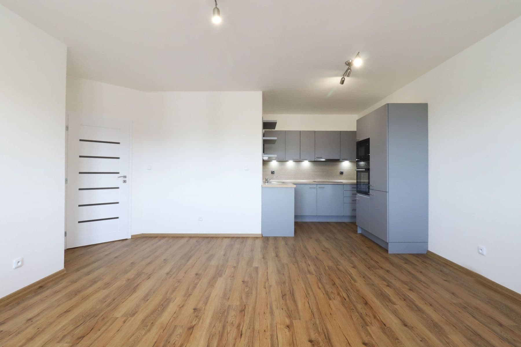 Prenájom bytu 2-izbový 50 m², Zahradní, Kosmonosy, Středočeský kraj Prenájom bytu 2-izbový 50 m², Zahradní, Kosmonosy, Středočeský kraj