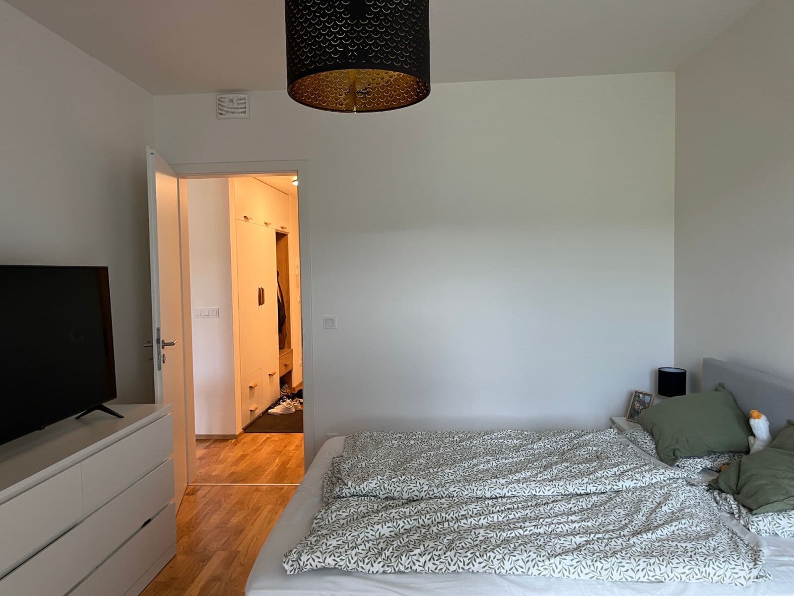 Prenájom bytu 2-izbový 72 m², Mezi Vodami, Praha, Praha Prenájom bytu 2-izbový 72 m², Mezi Vodami, Praha, Praha