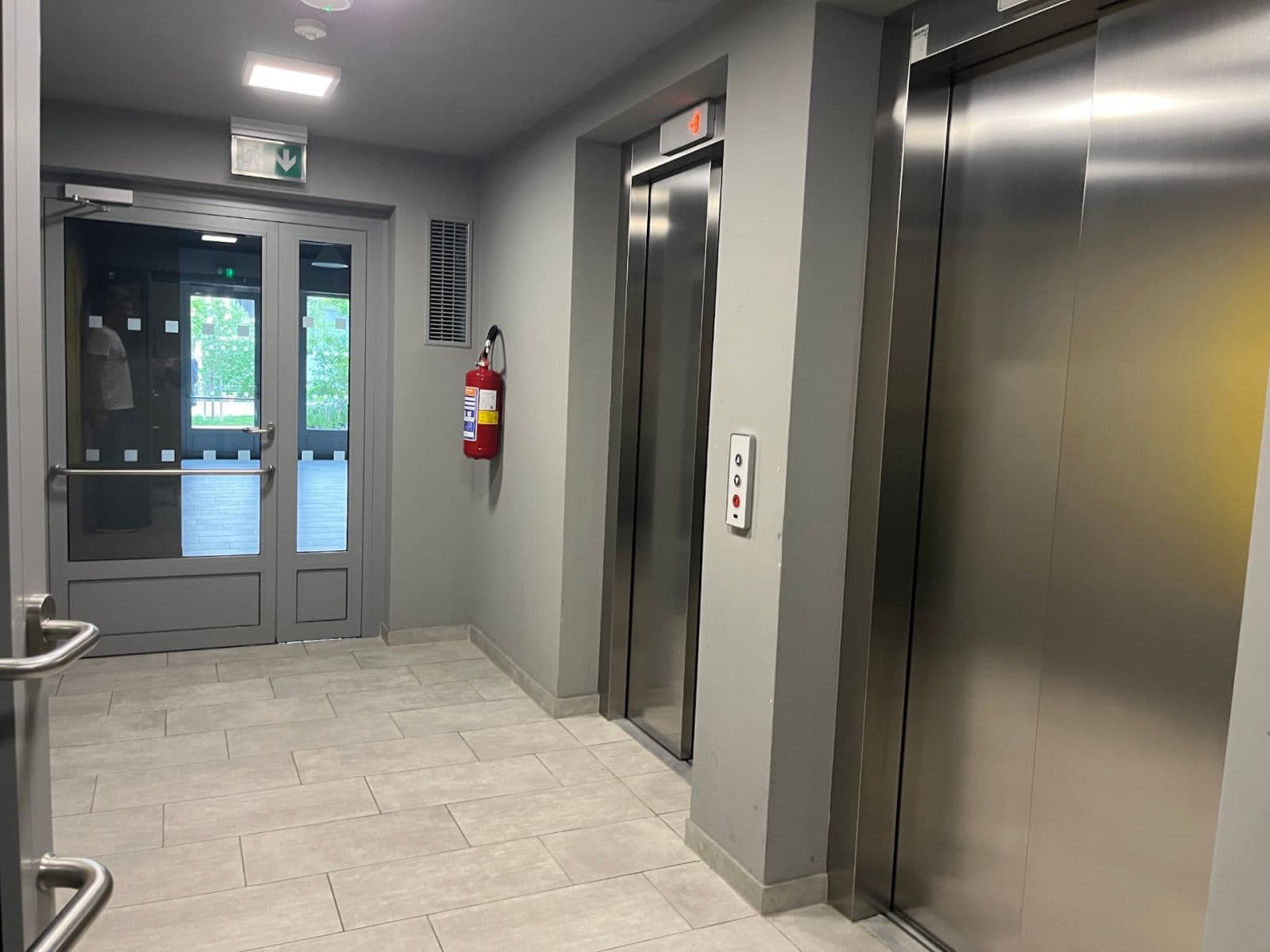 Prenájom bytu 2-izbový 72 m², Mezi Vodami, Praha, Praha Prenájom bytu 2-izbový 72 m², Mezi Vodami, Praha, Praha