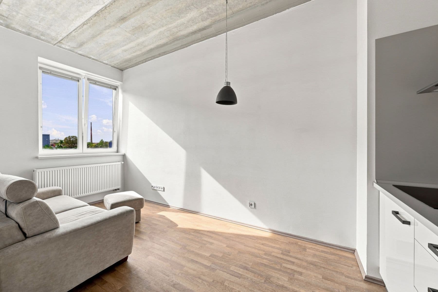 Prenájom bytu 2-izbový 33 m², Bečovská, Praha, Praha Prenájom bytu 2-izbový 33 m², Bečovská, Praha, Praha