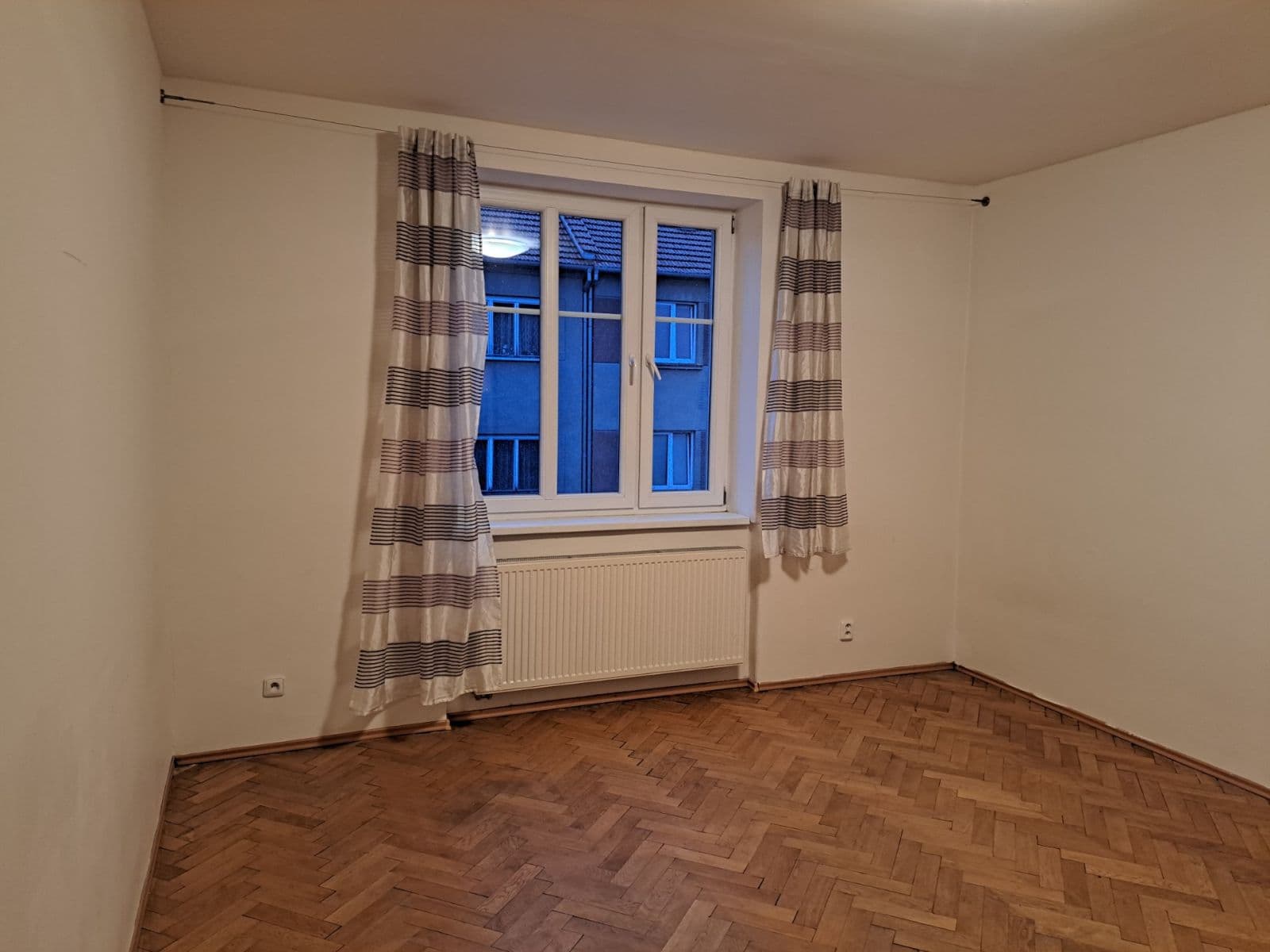 Predaj bytu 2-izbový 45 m², Jeneweinova, Brno, Jihomoravský kraj Predaj bytu 2-izbový 45 m², Jeneweinova, Brno, Jihomoravský kraj