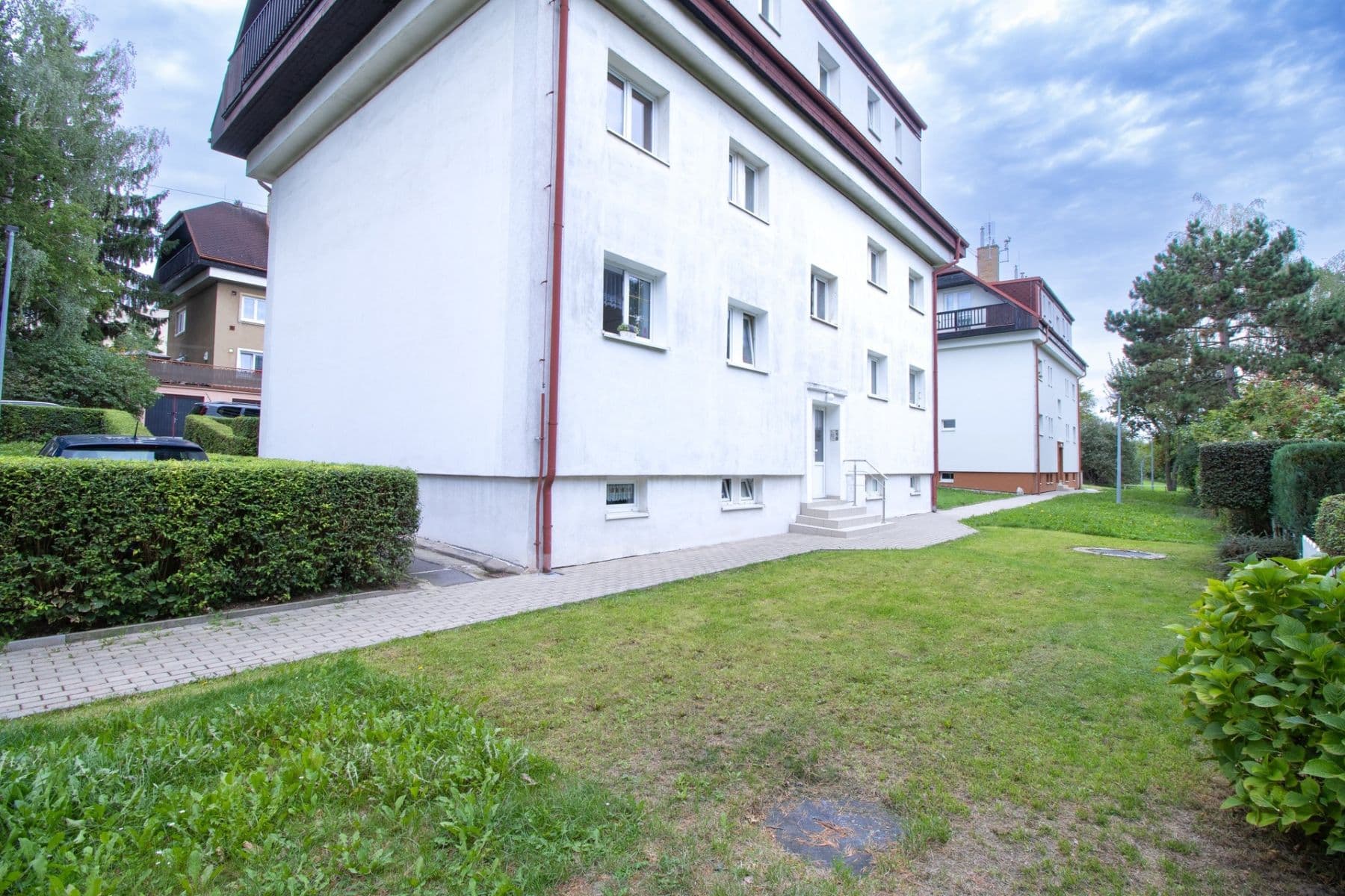 Prenájom bytu 3-izbový 75 m², Mladých, Praha, Praha Prenájom bytu 3-izbový 75 m², Mladých, Praha, Praha