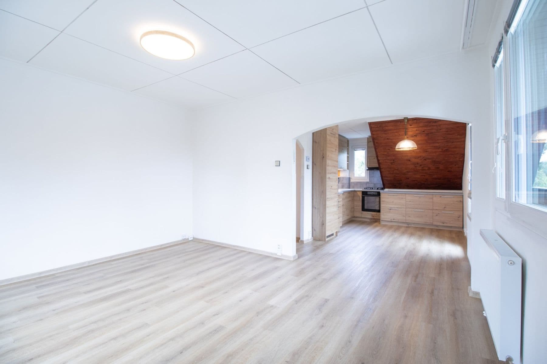Prenájom bytu 3-izbový 75 m², Mladých, Praha, Praha Prenájom bytu 3-izbový 75 m², Mladých, Praha, Praha