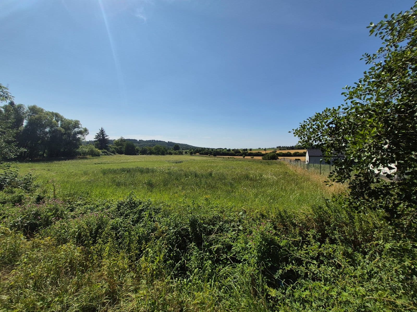 Predaj pozemku 2.612 m², Domousnice, Středočeský kraj Predaj pozemku 2.612 m², Domousnice, Středočeský kraj