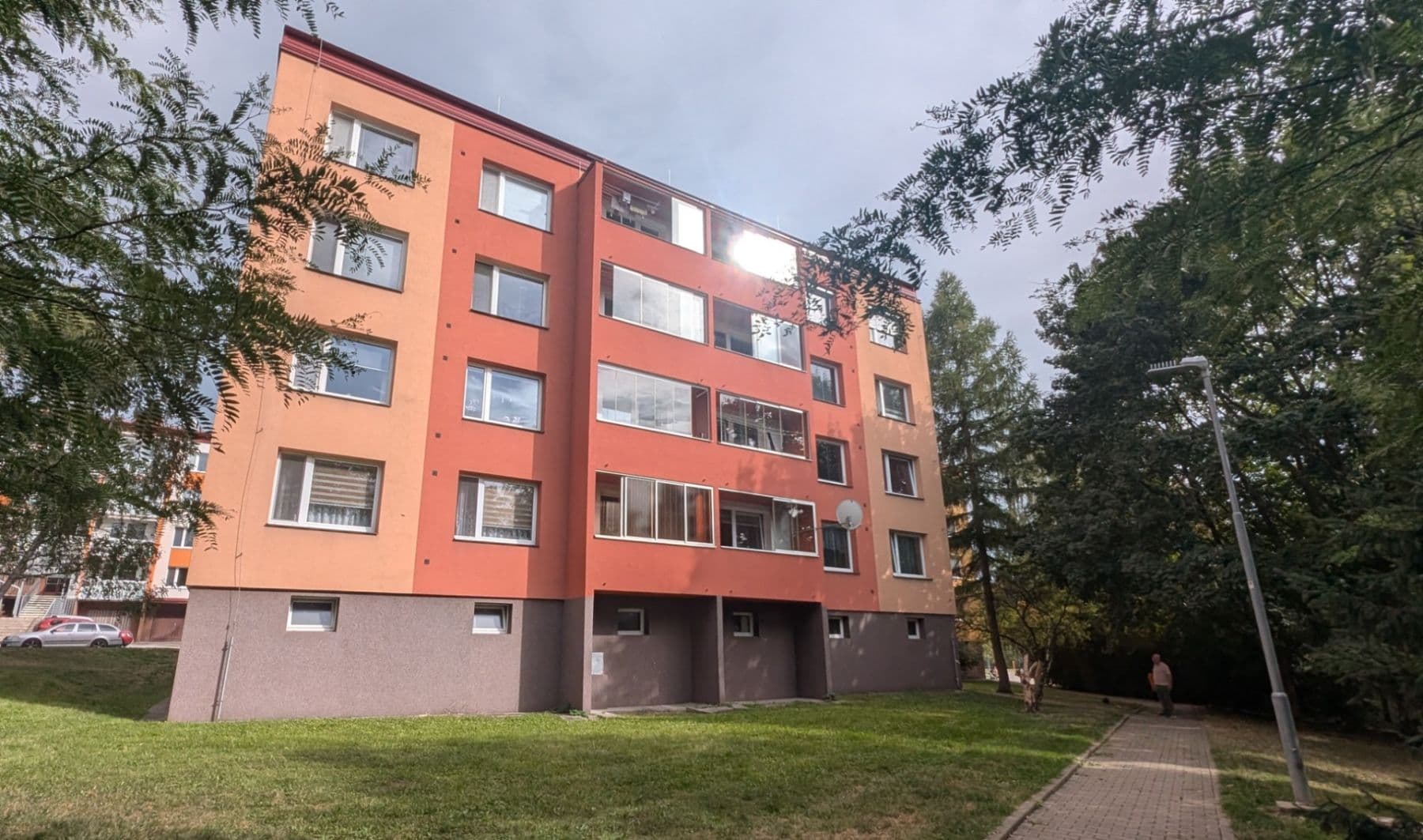 Predaj bytu 3-izbový 75 m², U Vodojemu, Valašské Meziříčí, Zlínský kraj Predaj bytu 3-izbový 75 m², U Vodojemu, Valašské Meziříčí, Zlínský kraj